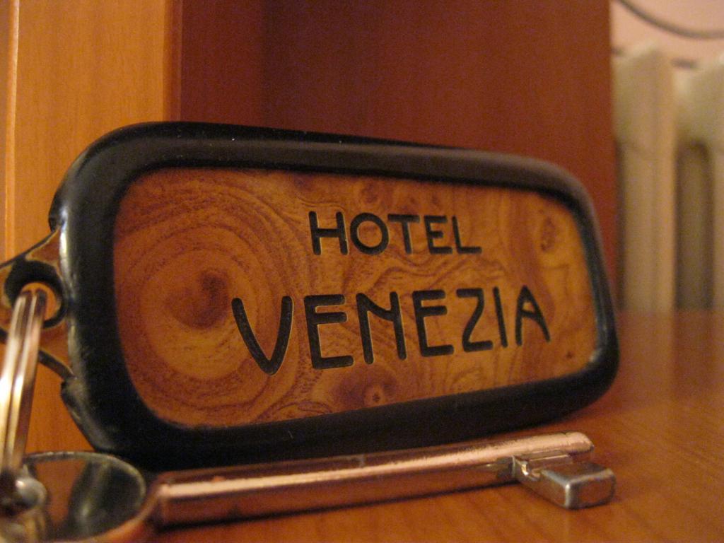 Hotel Venezia Монтекатіні-Терме Екстер'єр фото