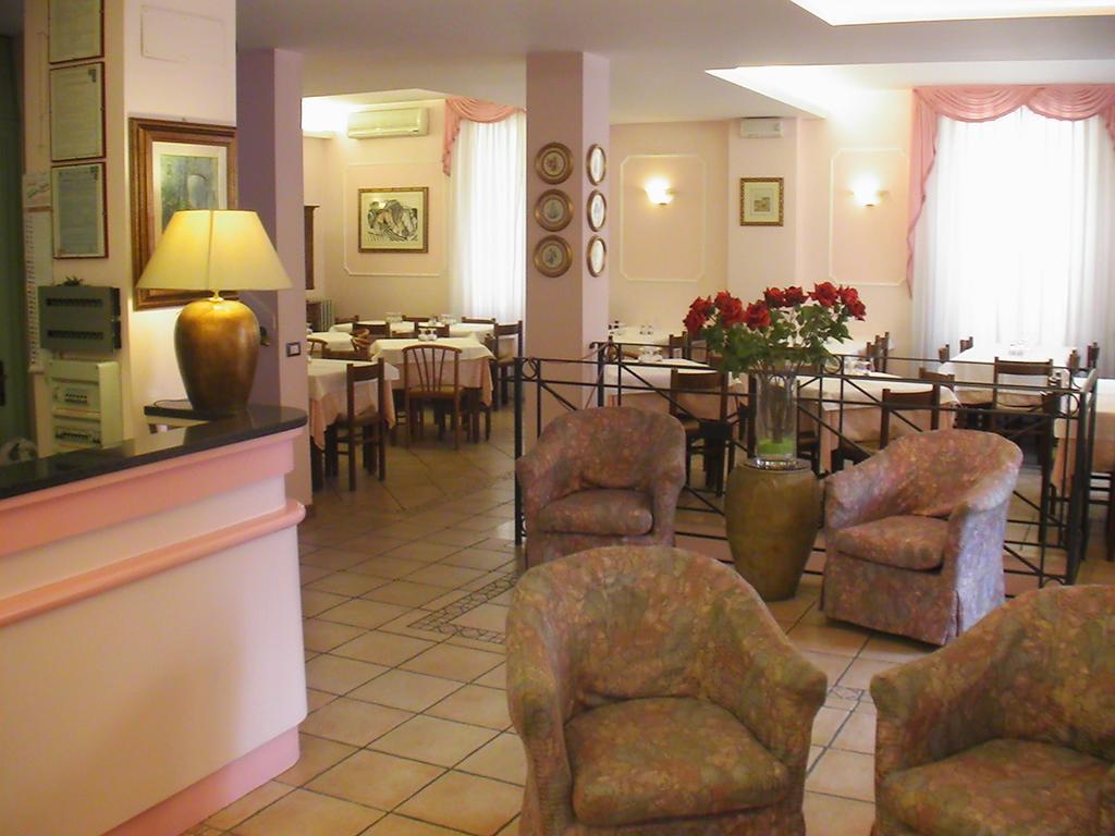 Hotel Venezia Монтекатіні-Терме Екстер'єр фото