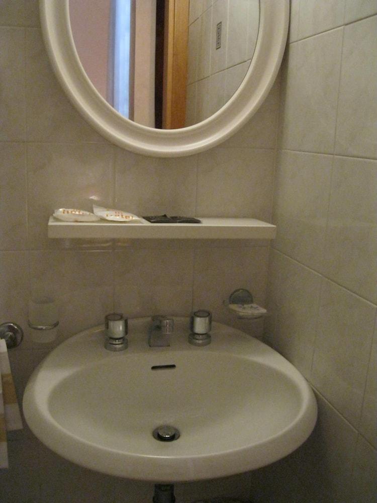 Hotel Venezia Монтекатіні-Терме Екстер'єр фото